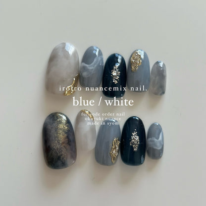 blue / white